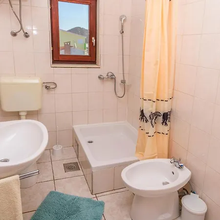 Adela Rogoznica (Sibenik-Knin)